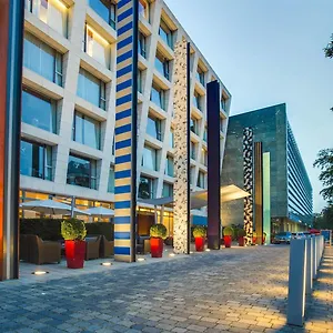 Radisson Blu Media Harbour Hotel, 4*, Düsseldorf Tyskland
